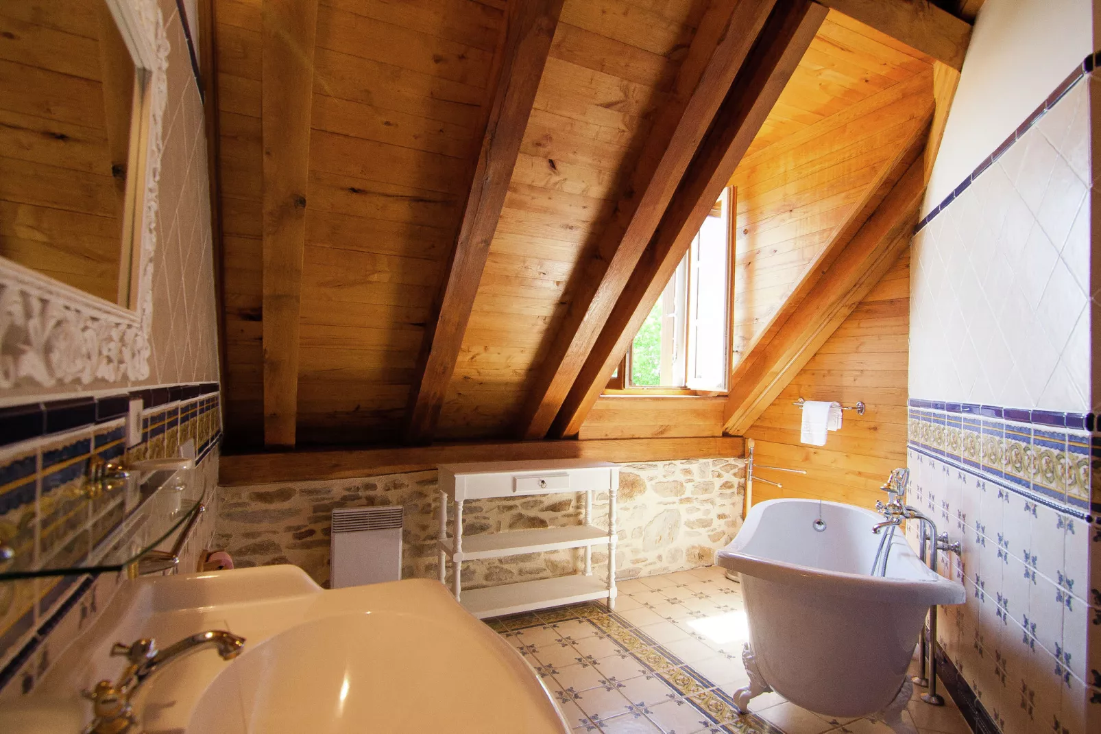 Bellevue-Bathroom