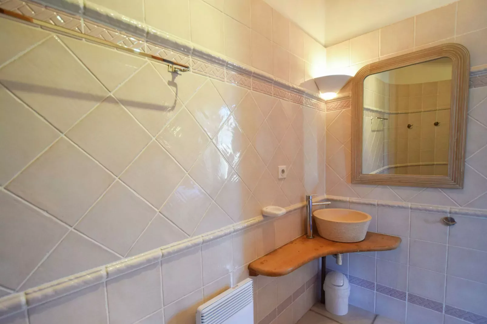 Bellevue-Bathroom