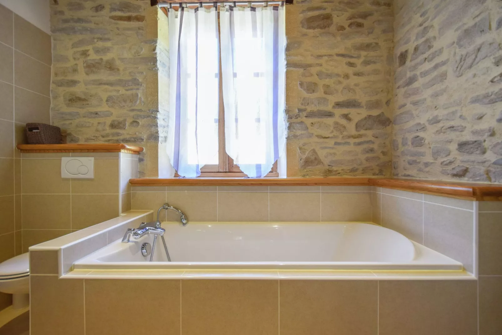 La Borderie-Bathroom