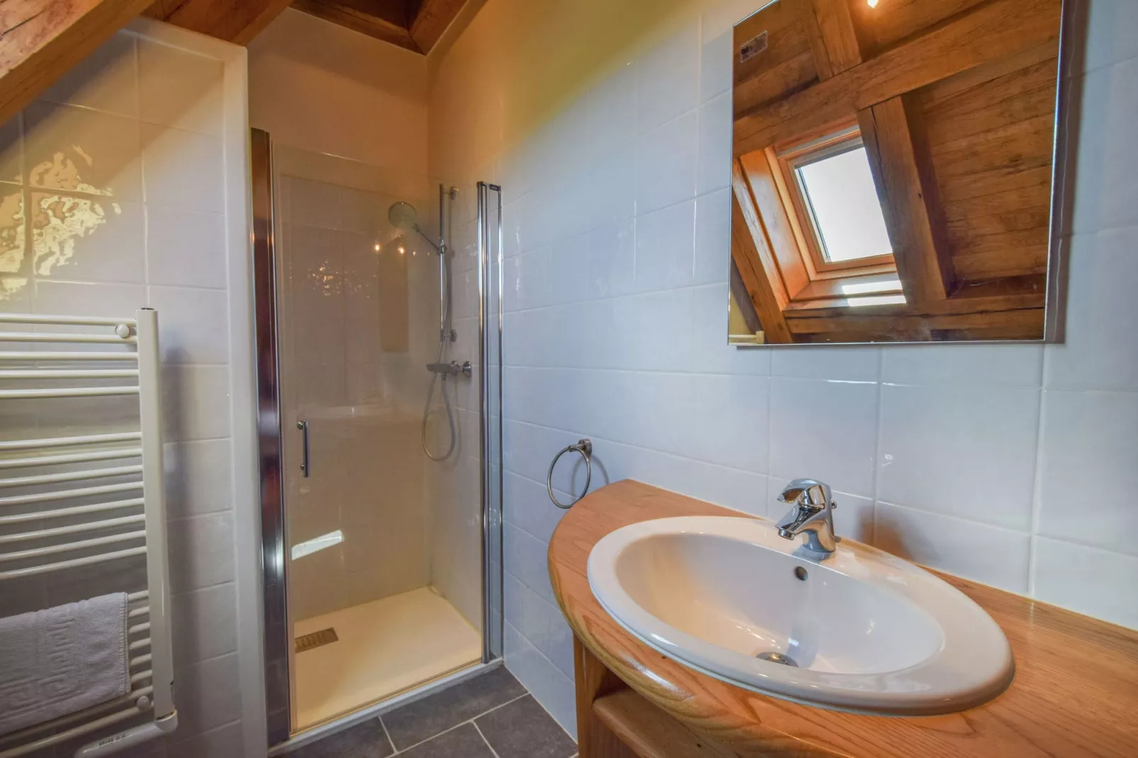 La Borderie-Bathroom