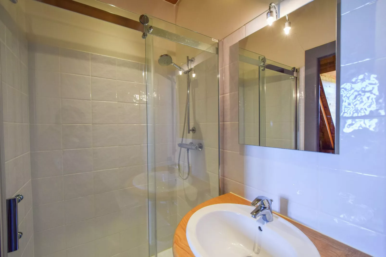 La Borderie-Bathroom