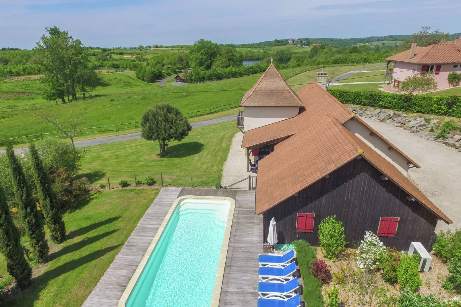 La Petite Tour-Pool