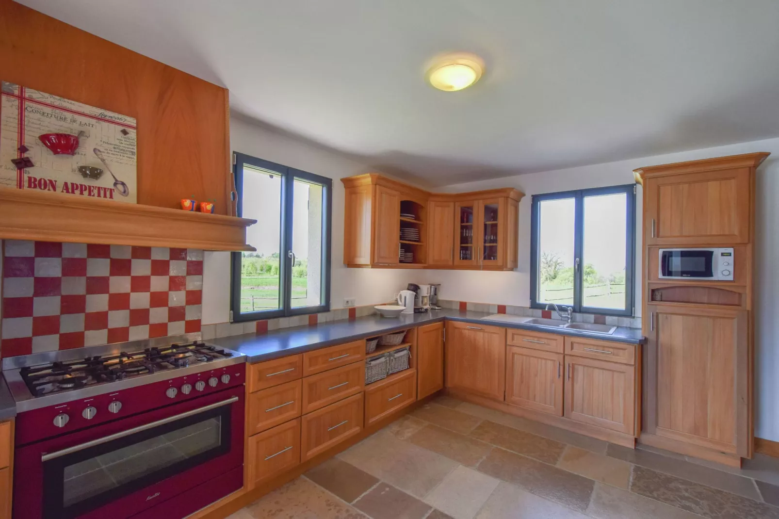 La Petite Tour-Kitchen