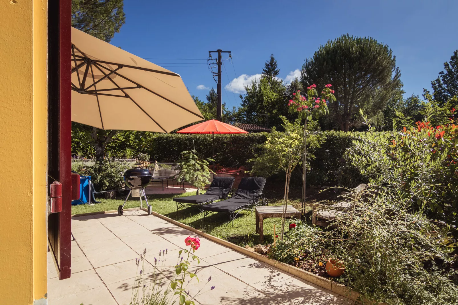La Roseraie - Sens-Exterior summer