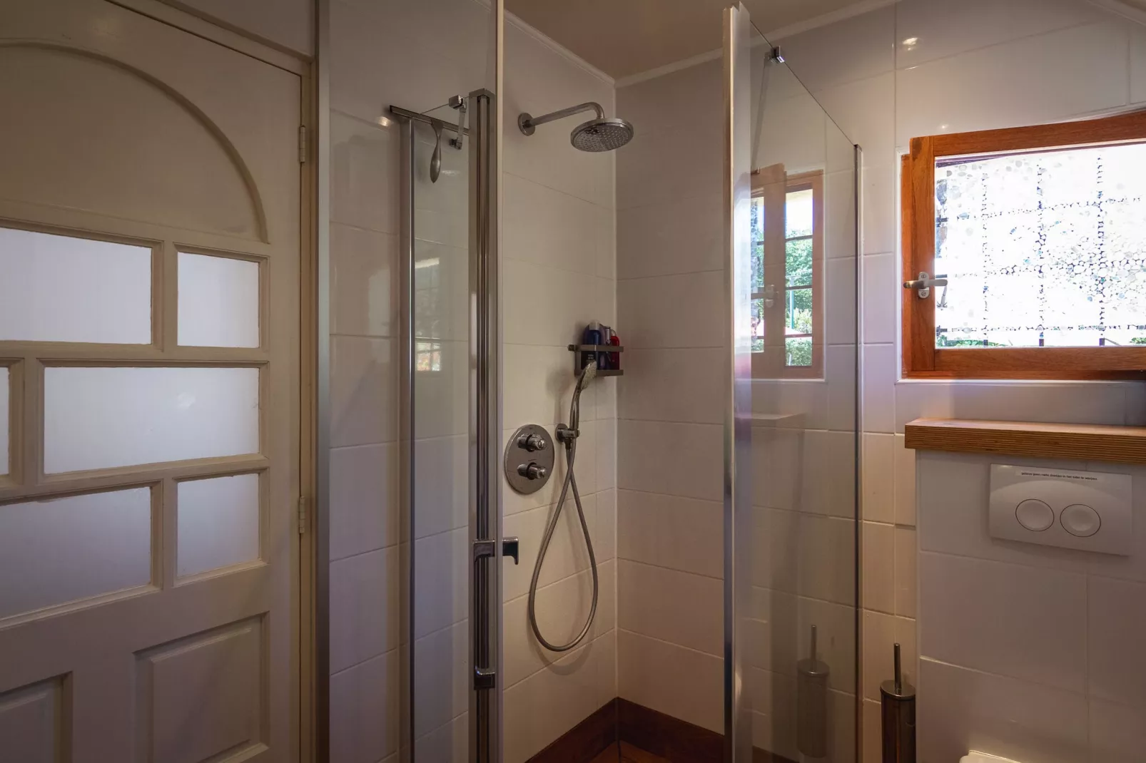 La Roseraie - Sens-Bathroom