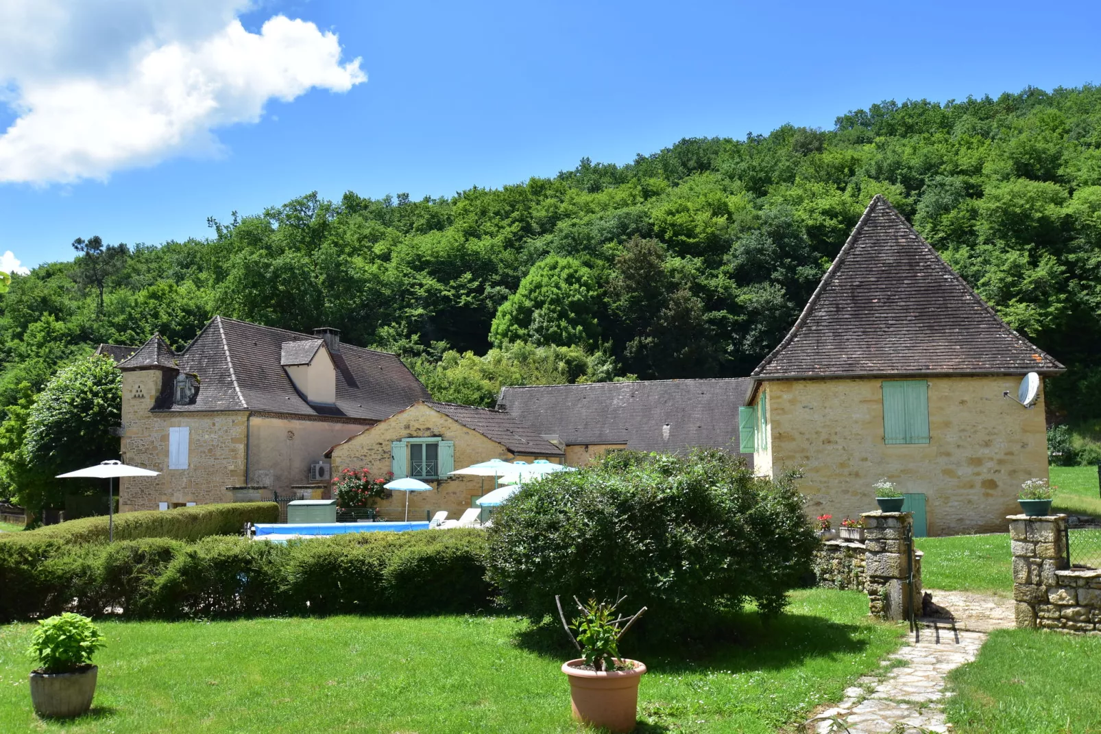 St Vincent Le Paluel La Grange-Exterior summer