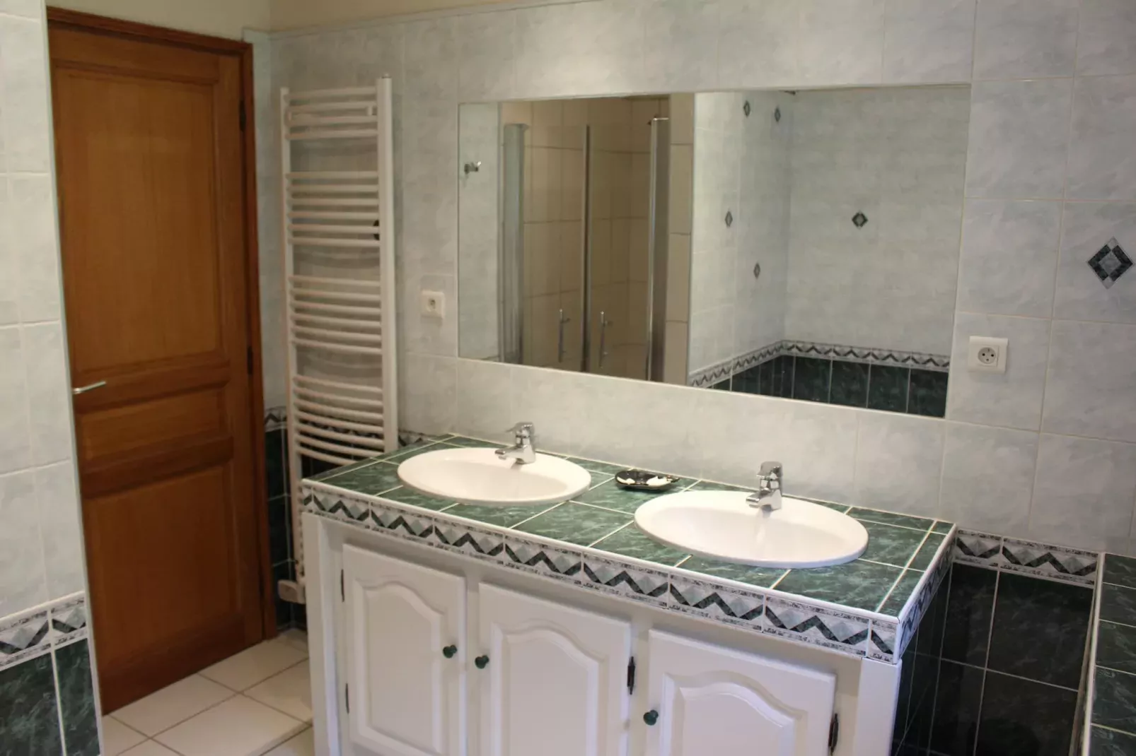 St Vincent Le Paluel La Grange-Bathroom