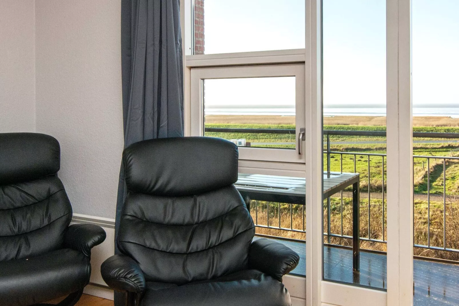 Moderne Kustenrefugium -- By Traum Ferienwohnungen-Innenbereich