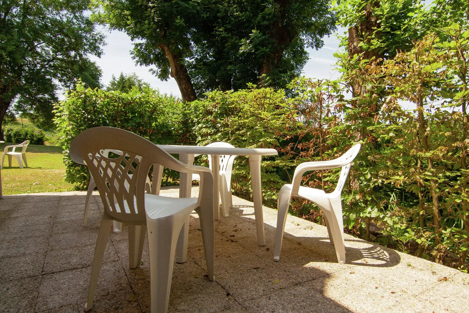 Yves-Terrace balcony