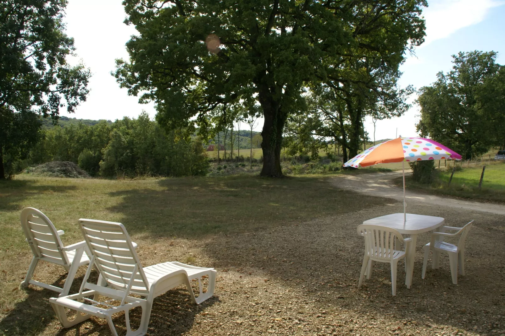 Maison de vacances  Berbiguieres 2p-View summer