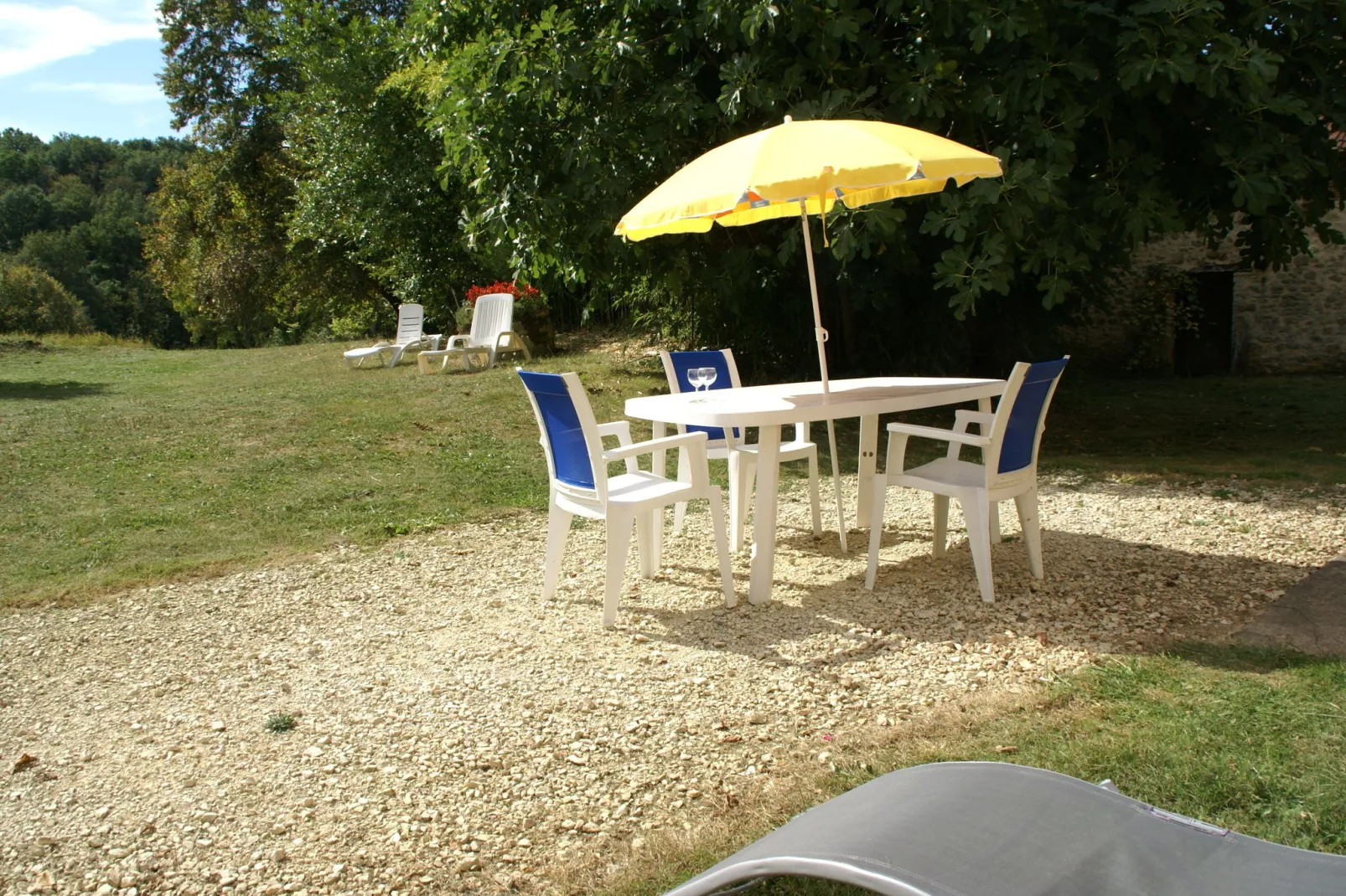 Maison de vacances  Berbiguieres 5 p-Terrace balcony