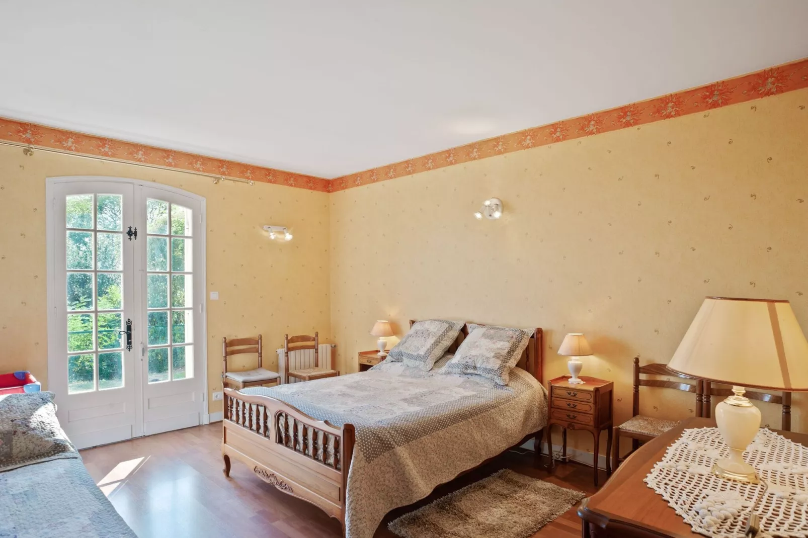 Vélines-Bedroom