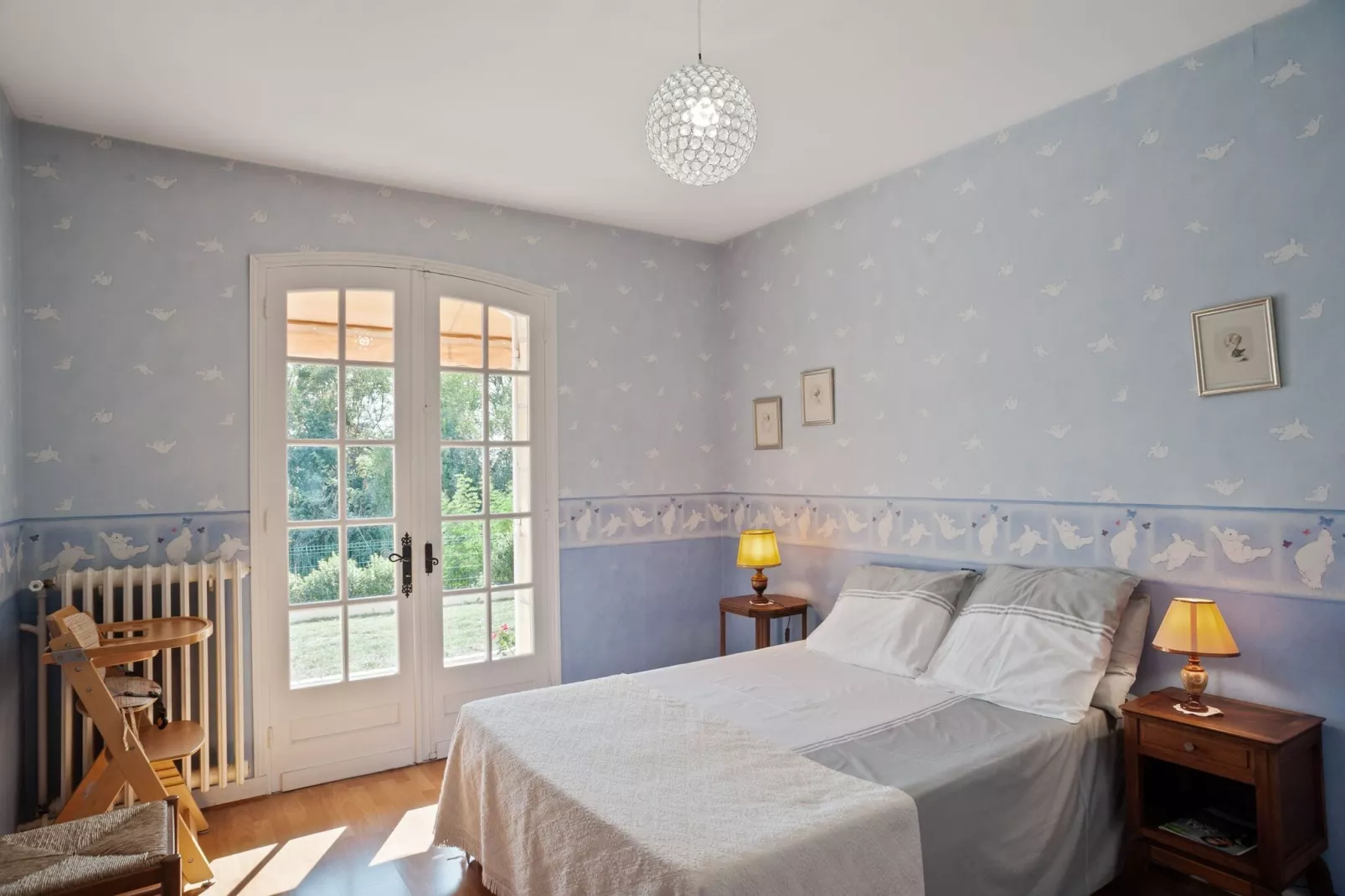 Vélines-Bedroom