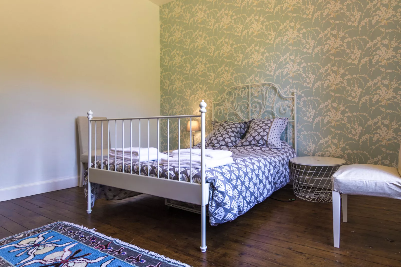 Un Manoir en Dordogne-Bedroom