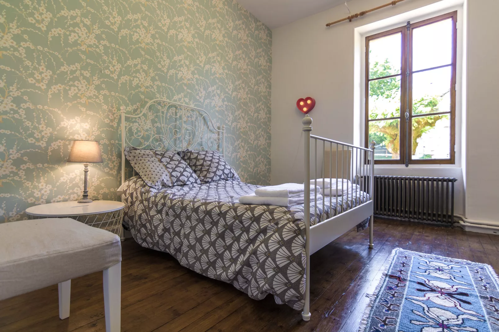 Un Manoir en Dordogne-Bedroom