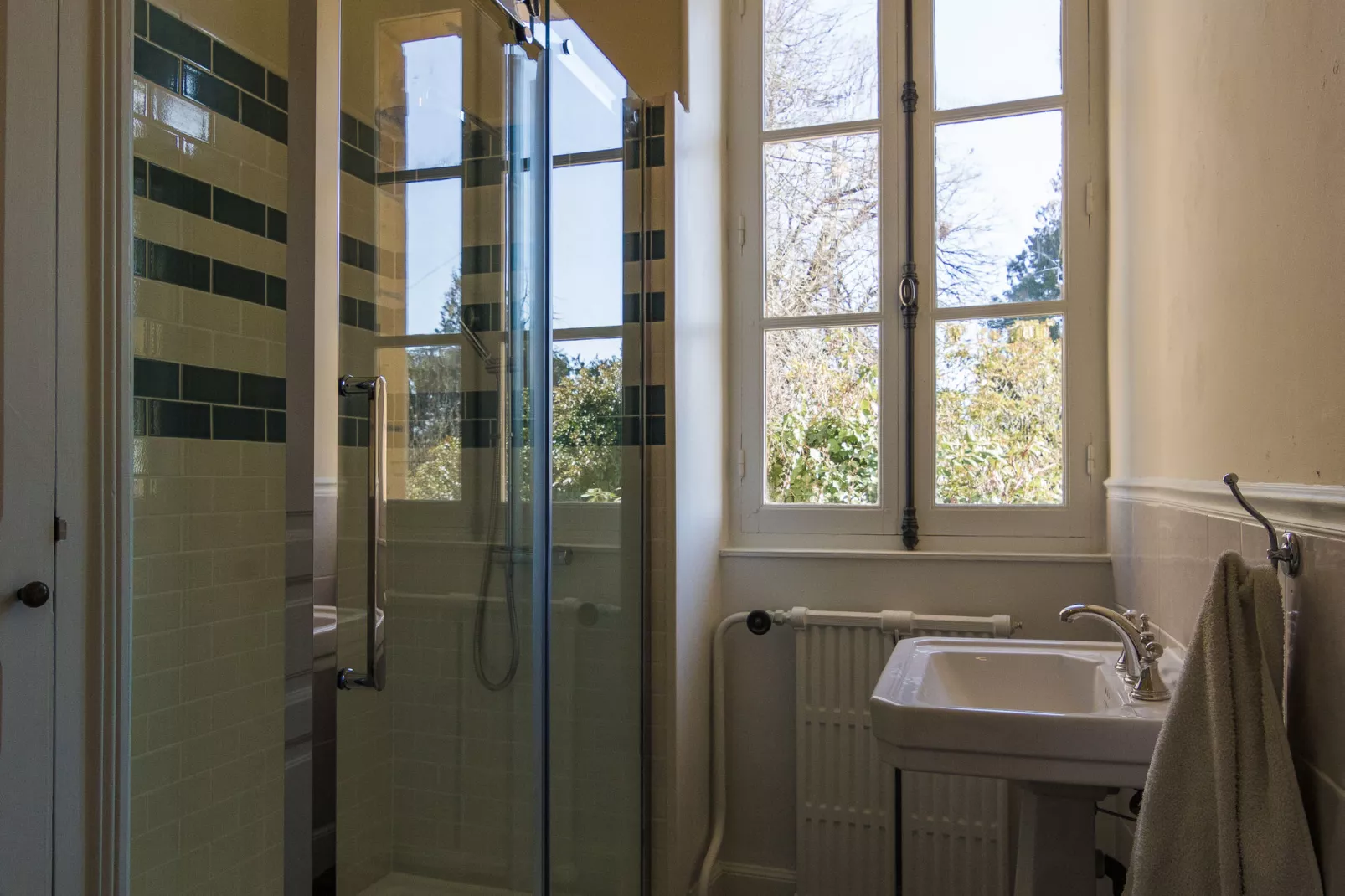 Un Manoir en Dordogne-Bathroom