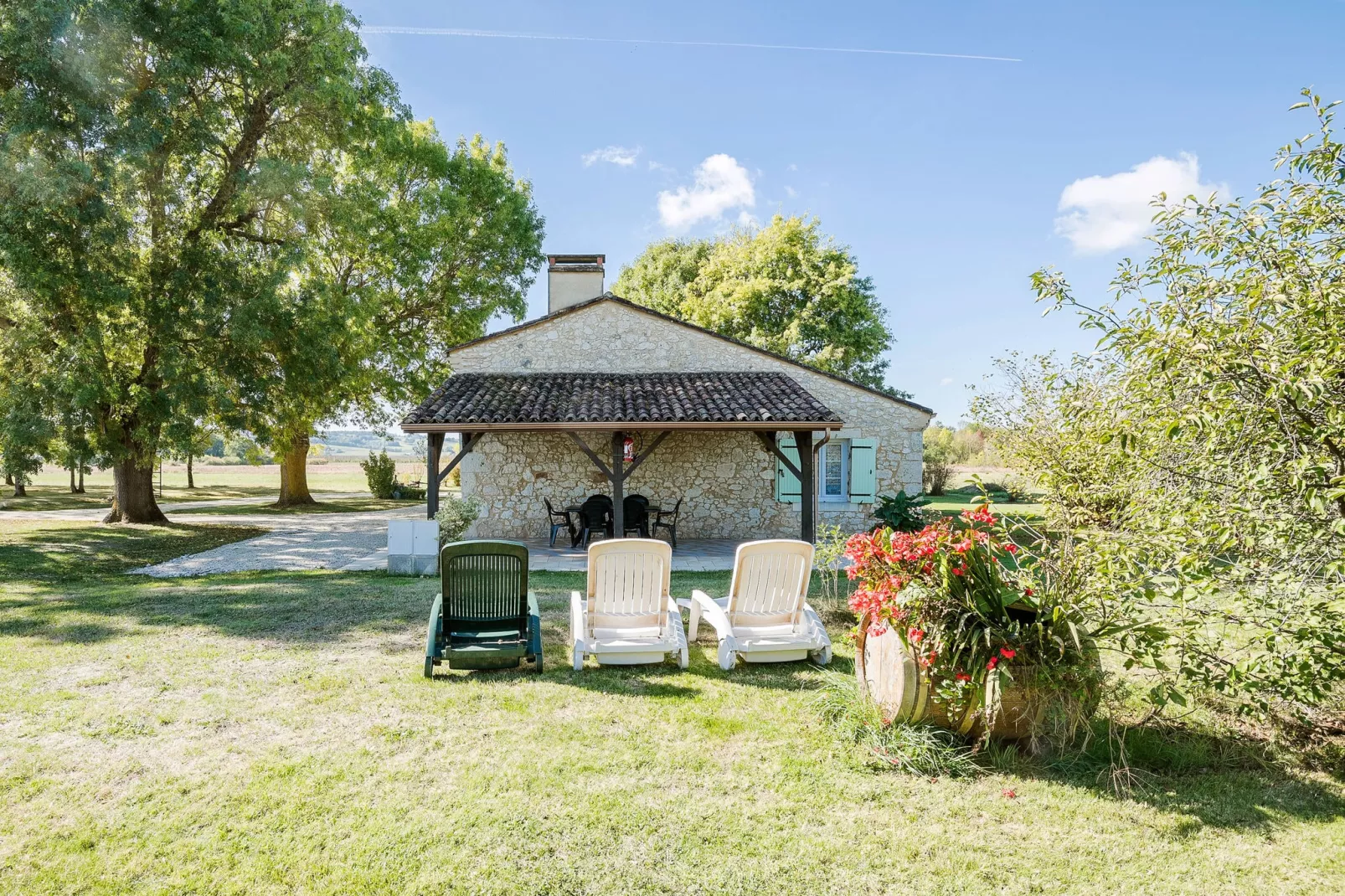 Maison de vacances Saint Nexans 6p-Exterior summer