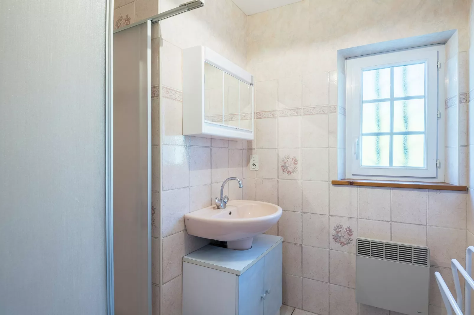 Maison de vacances Saint Nexans 6p-Bathroom