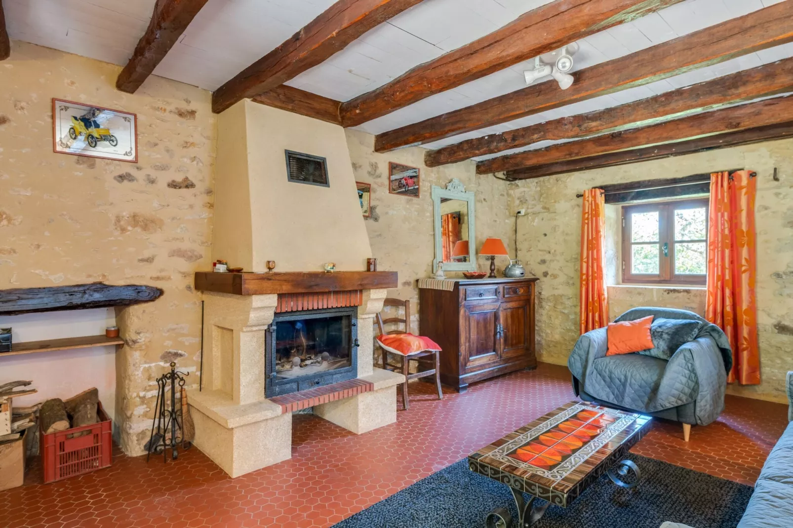 Maison de vacances Villefranche du Perigord-Wohnzimmer