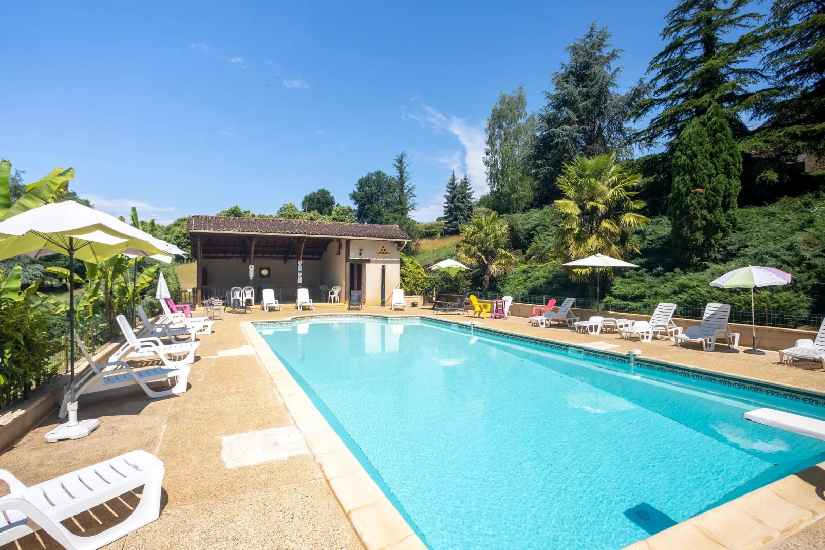 Maison de vacances Besse Le Moulinal Bas-Pool
