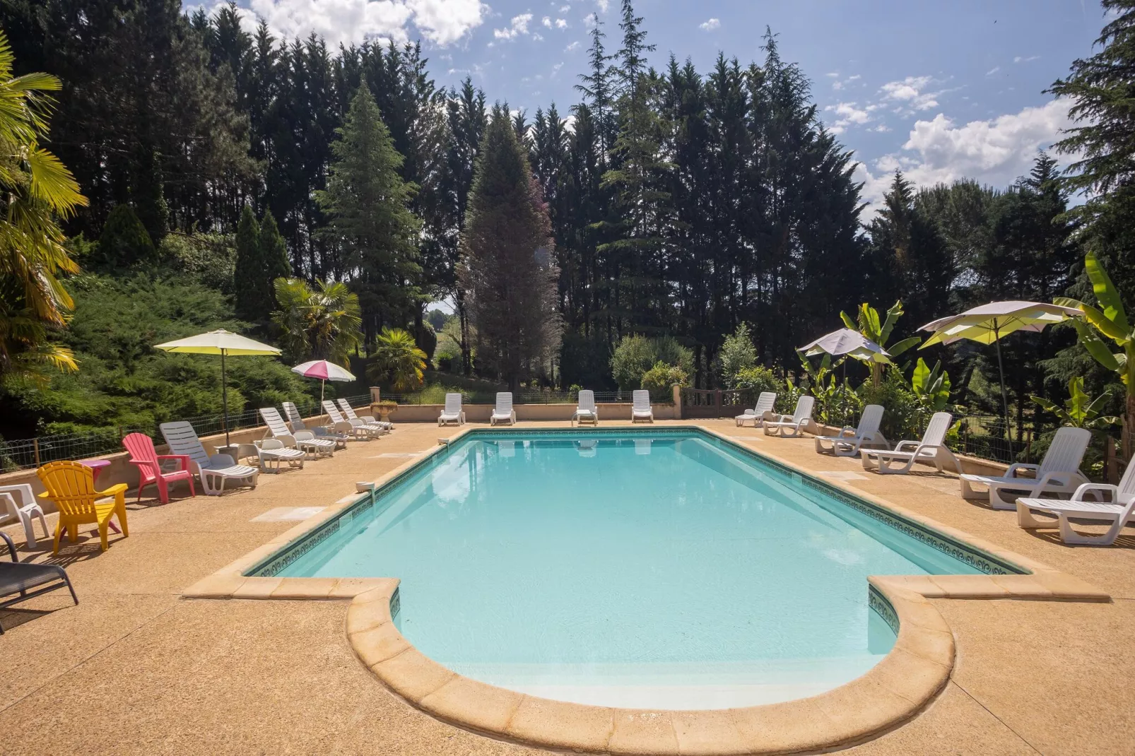 Maison de vacances Besse Le Moulinal Bas-Pool