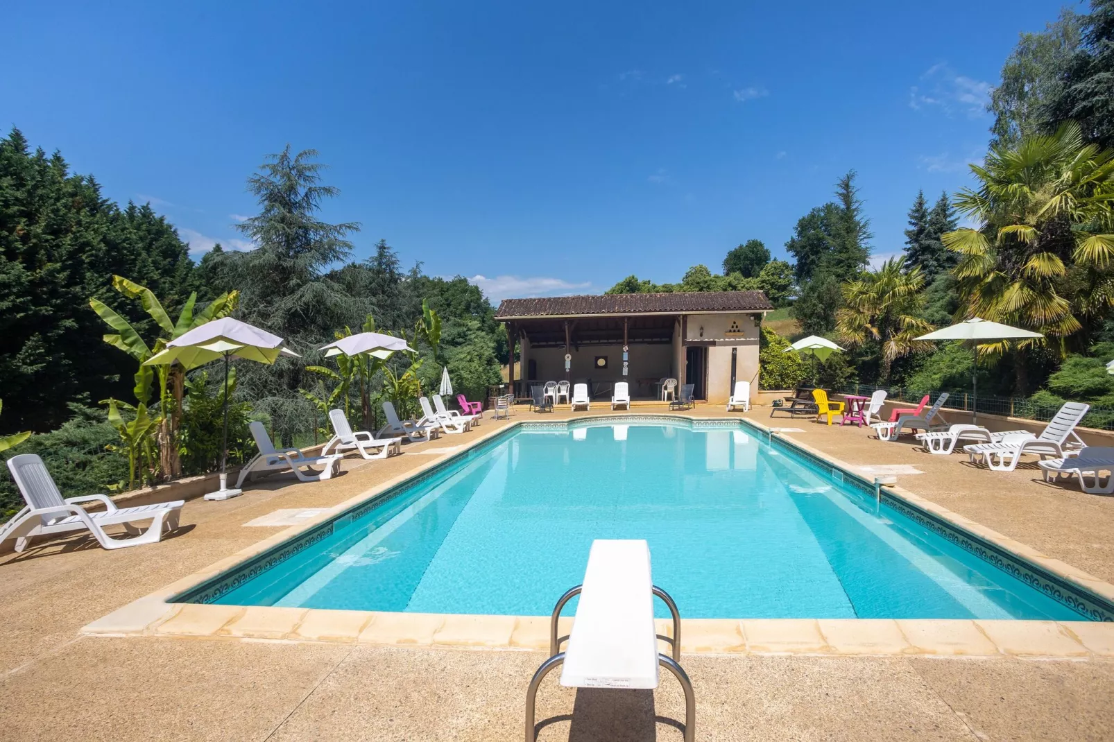 Maison de vacances Besse Le Moulinal Bas-Pool