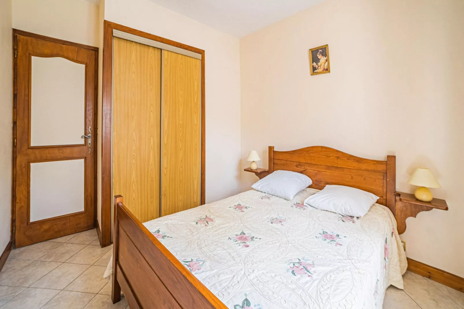 Maison de vacances Besse Le Moulinal Bas-Bedroom