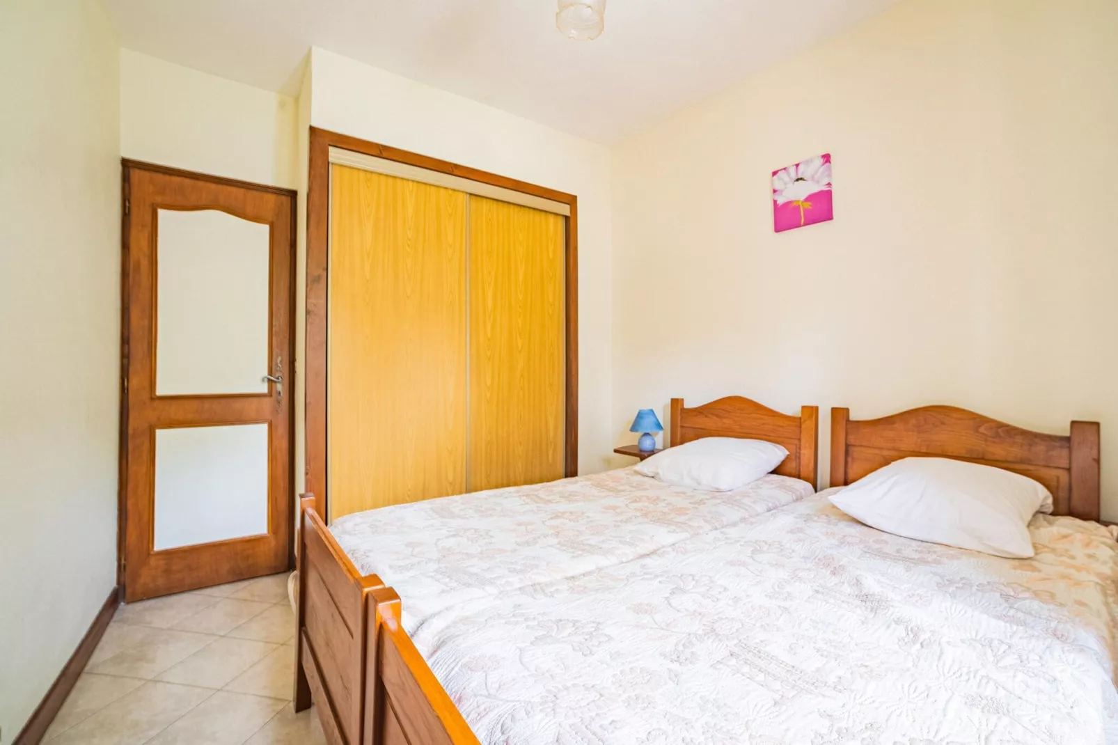 Maison de vacances Besse Le Moulinal Bas-Bedroom