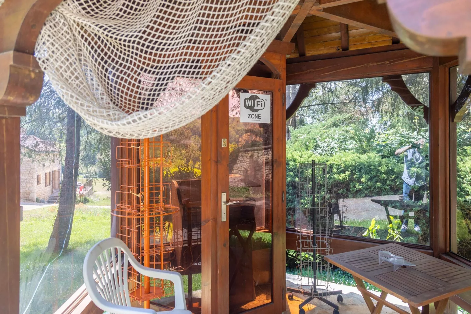 Maison de vacances Besse Le Moulinal Bas-Terrace balcony