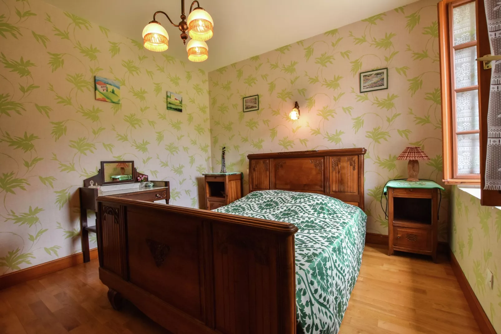 Maison typique périgourdine-Chambre