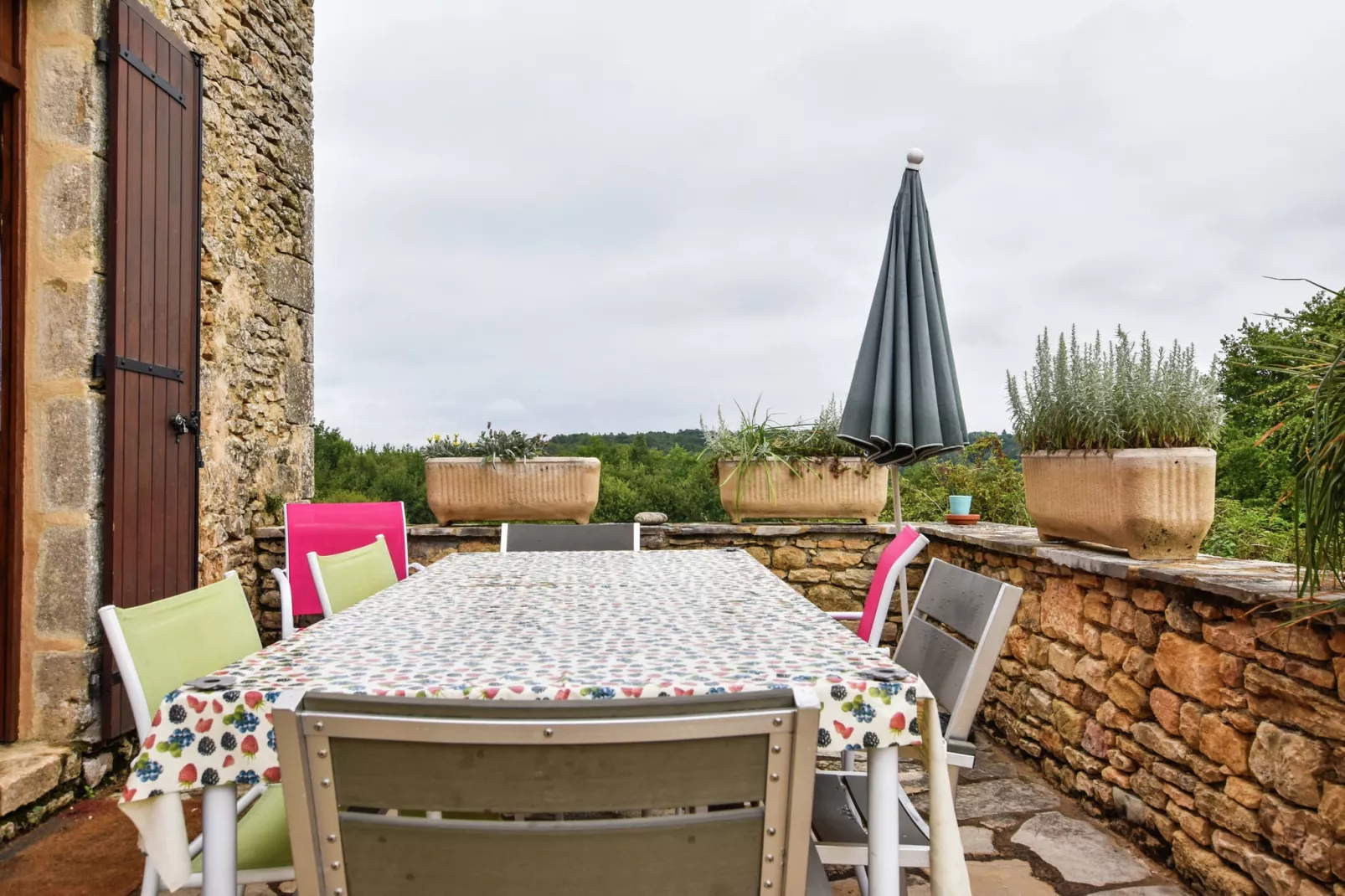 Maison typique périgourdine-Balcon-terrasse