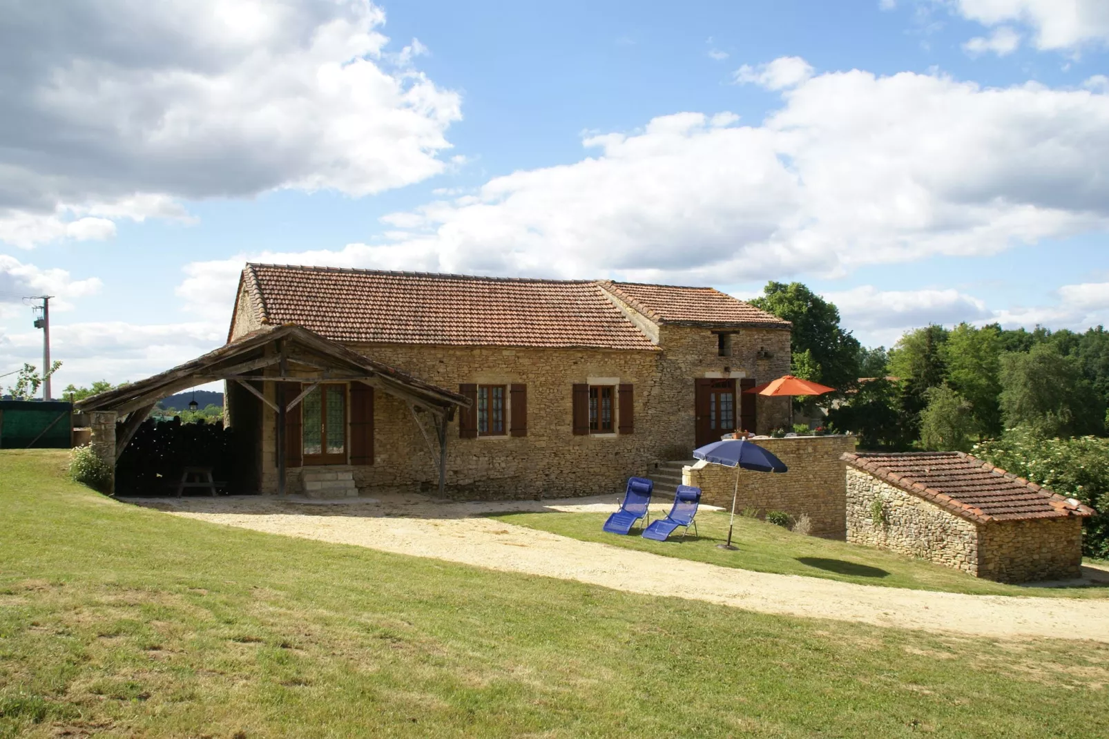 Maison typique périgourdine-Jardin d'été