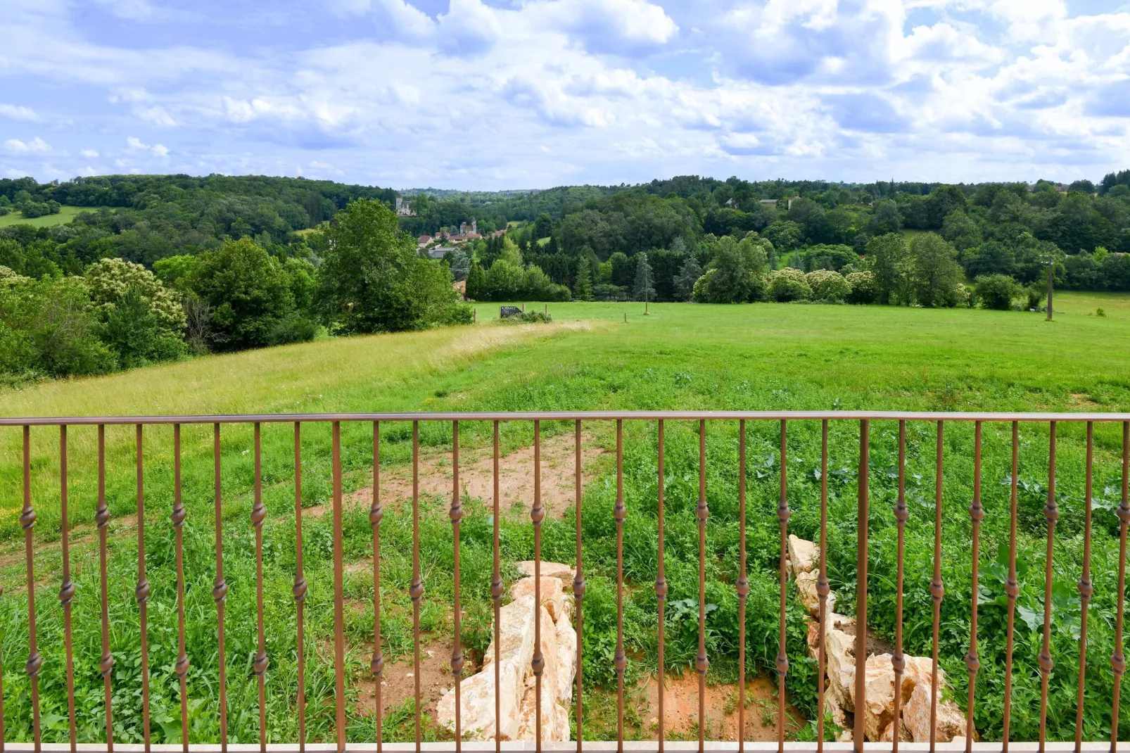 L'Hoste-View summer
