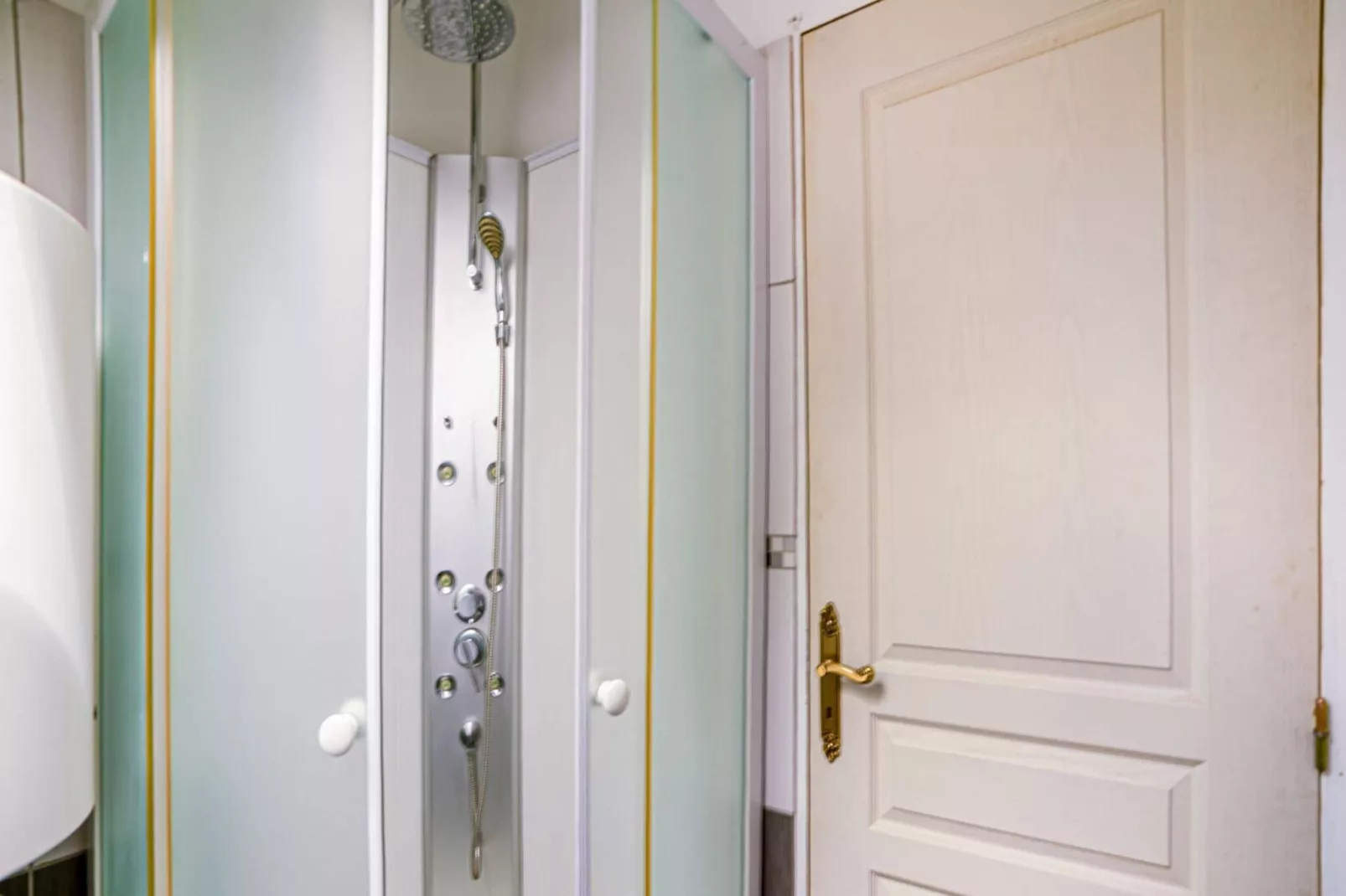 Entrepôt avec piscine près de Monpazier-Salle de bain