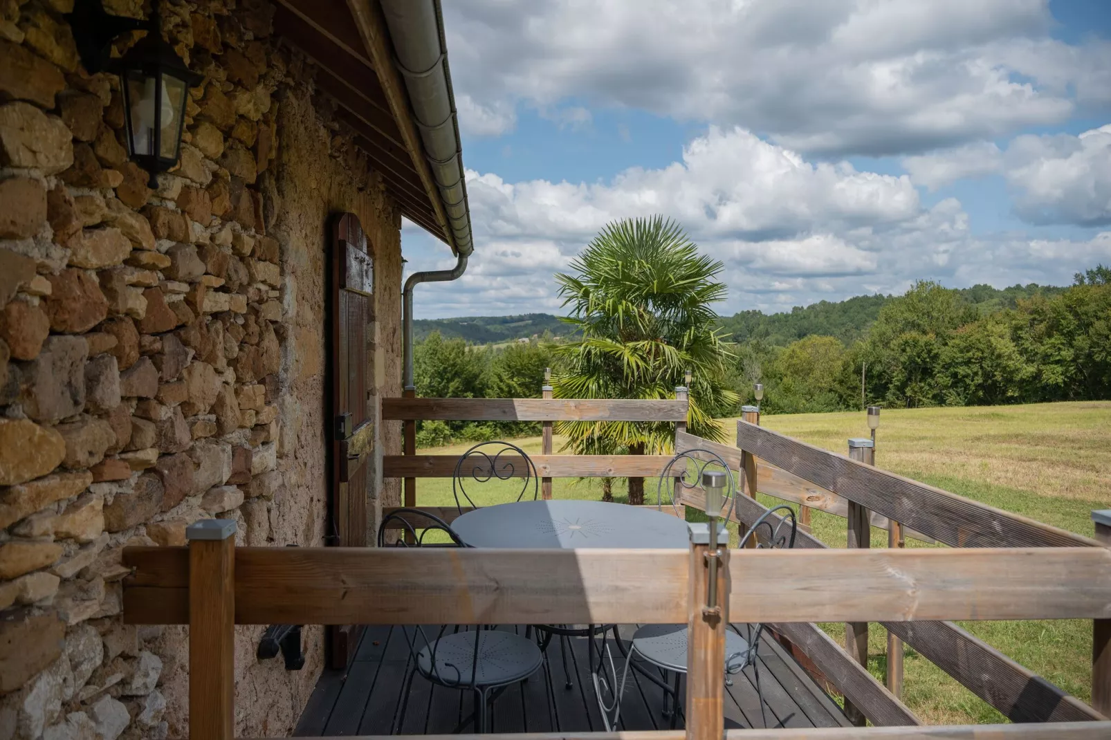 Entrepôt avec piscine près de Monpazier-Vue d'été