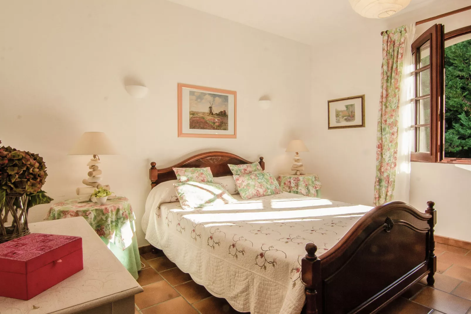 Villa Aubas-Bedroom