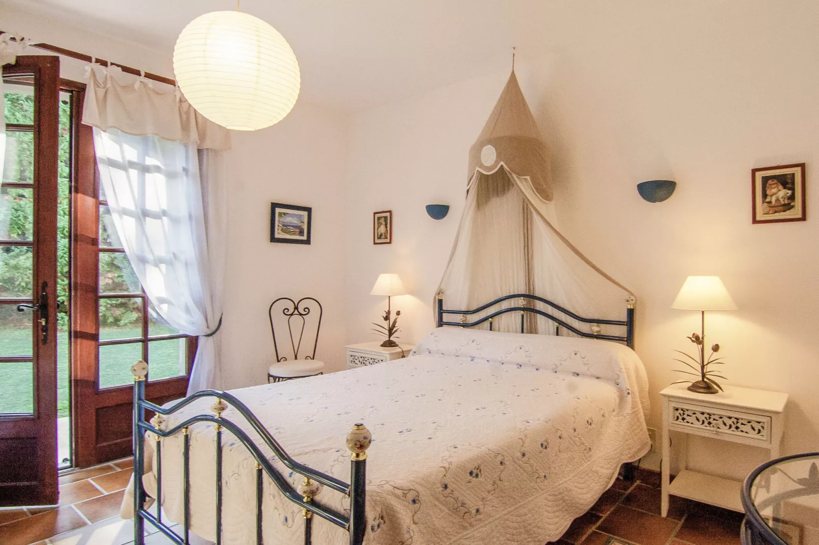 Villa Aubas-Bedroom