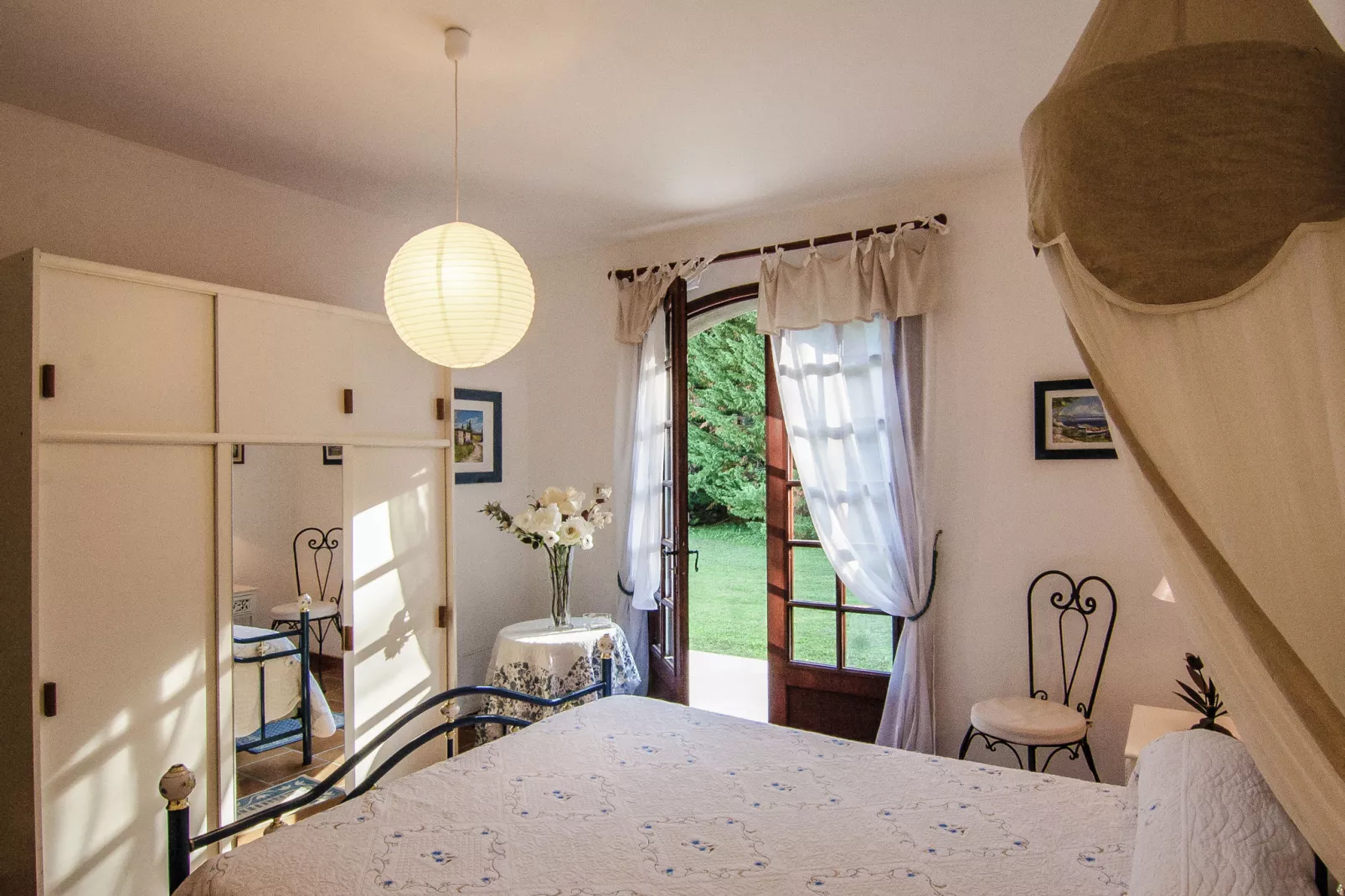 Villa Aubas-Bedroom
