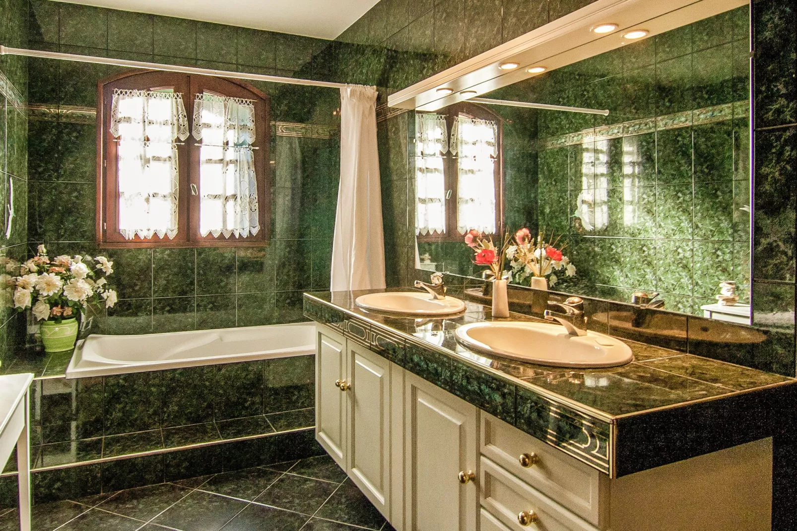 Villa Aubas-Bathroom