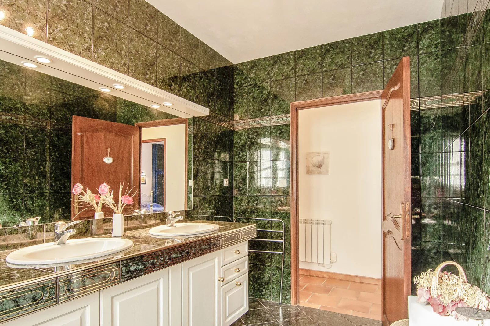 Villa Aubas-Bathroom