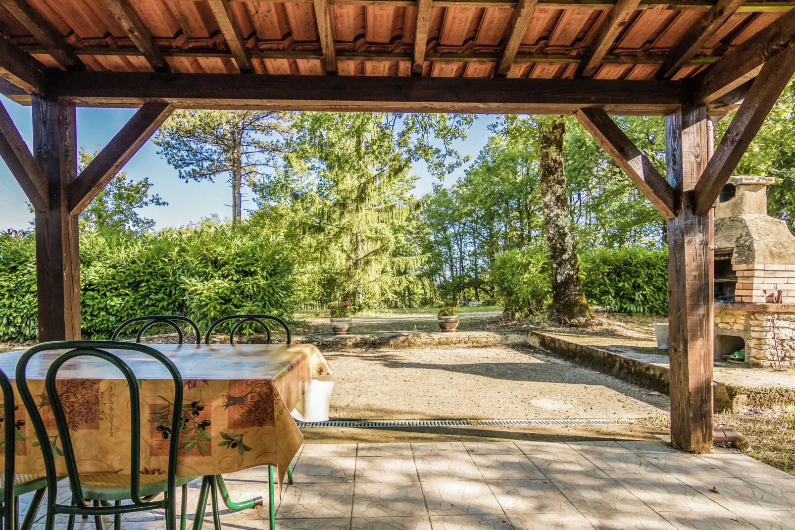 Salignac-Terrace balcony