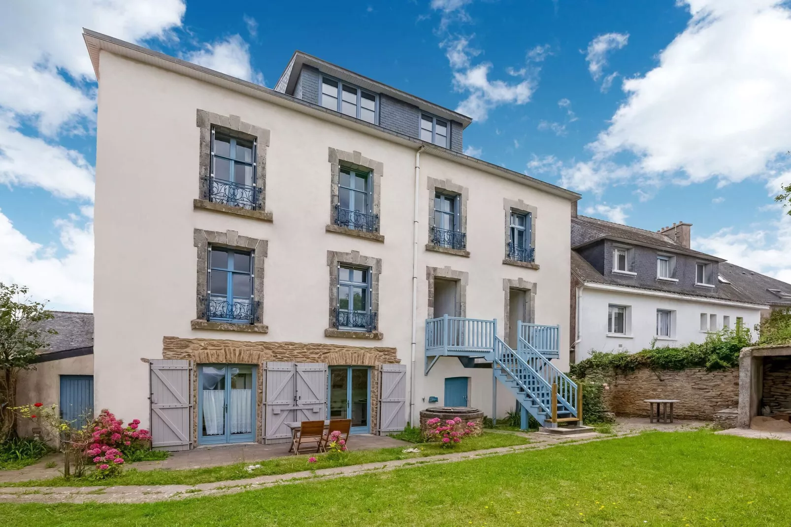 "Ancienne Gendarmerie" appartment B-Exterior summer