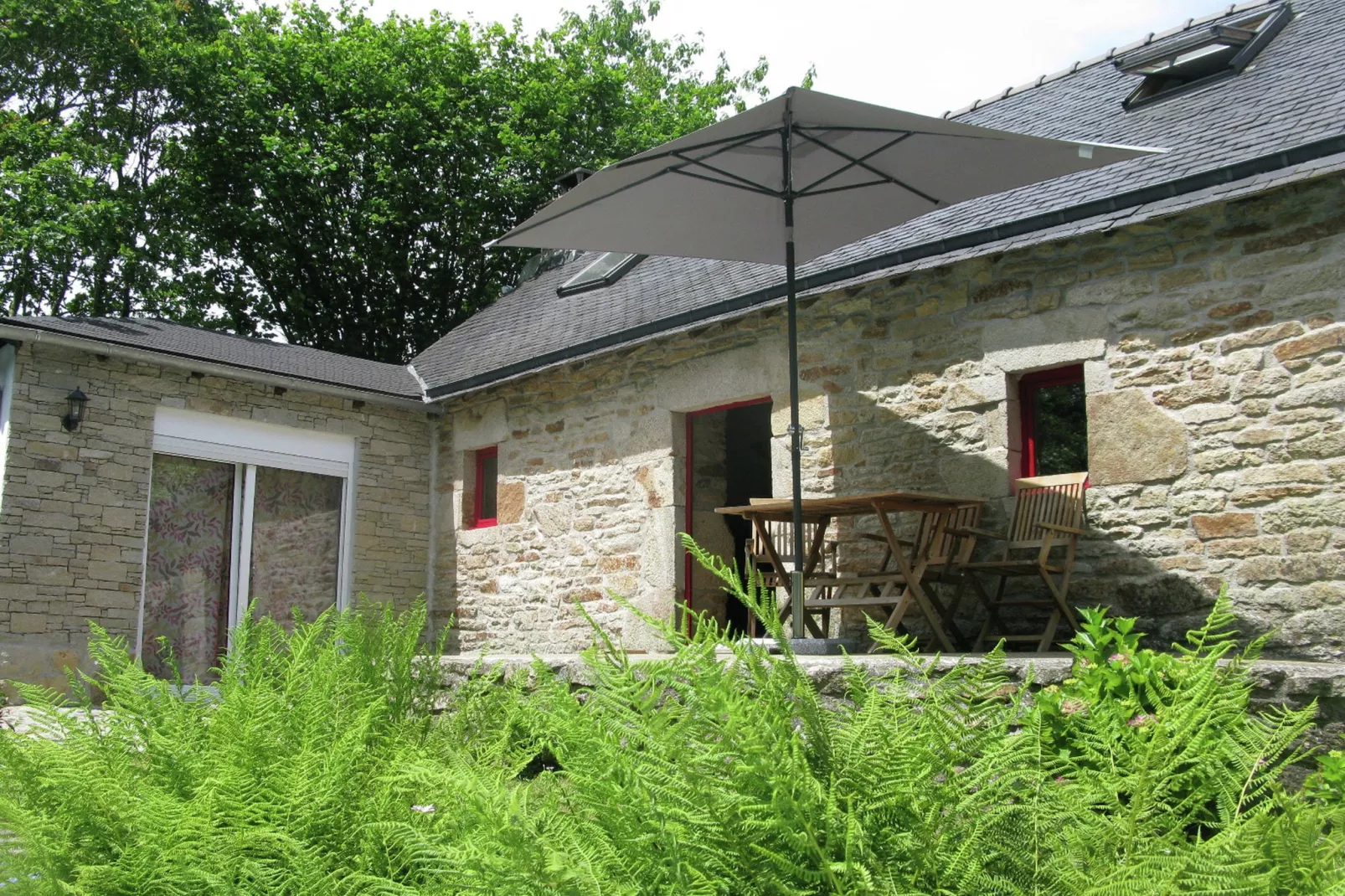 Kerambellec-Exterior summer