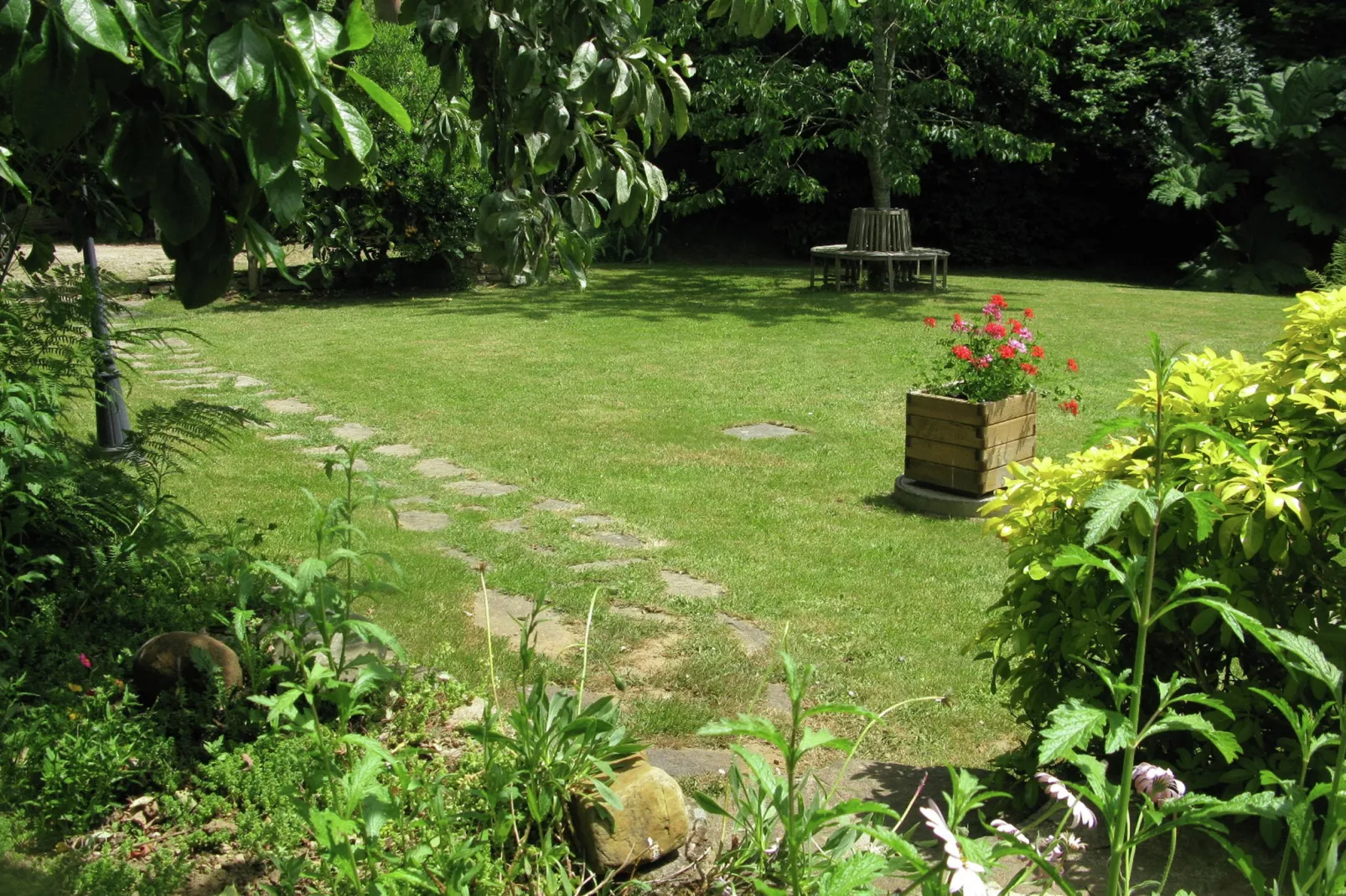 Kerambellec-Gardens summer