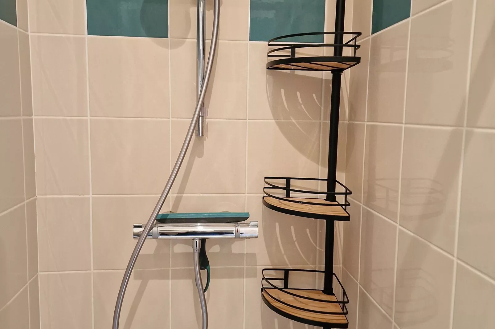 Pretty apartment with sea view in Primel-Bathroom