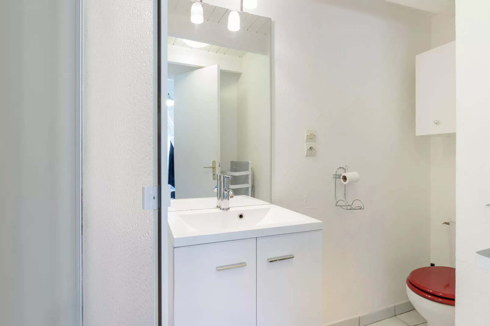 Le Trio-Bathroom