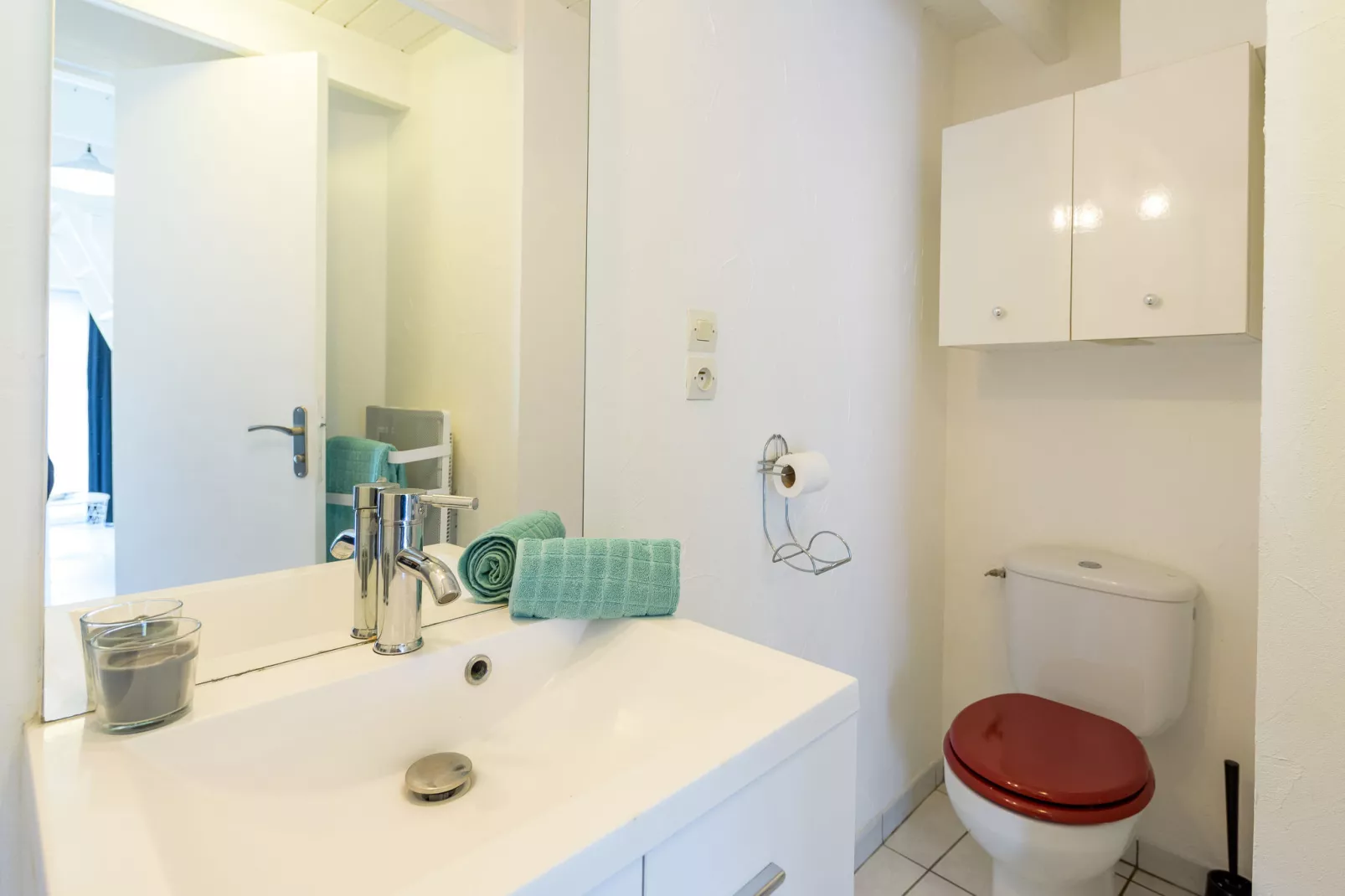 Le Trio-Bathroom