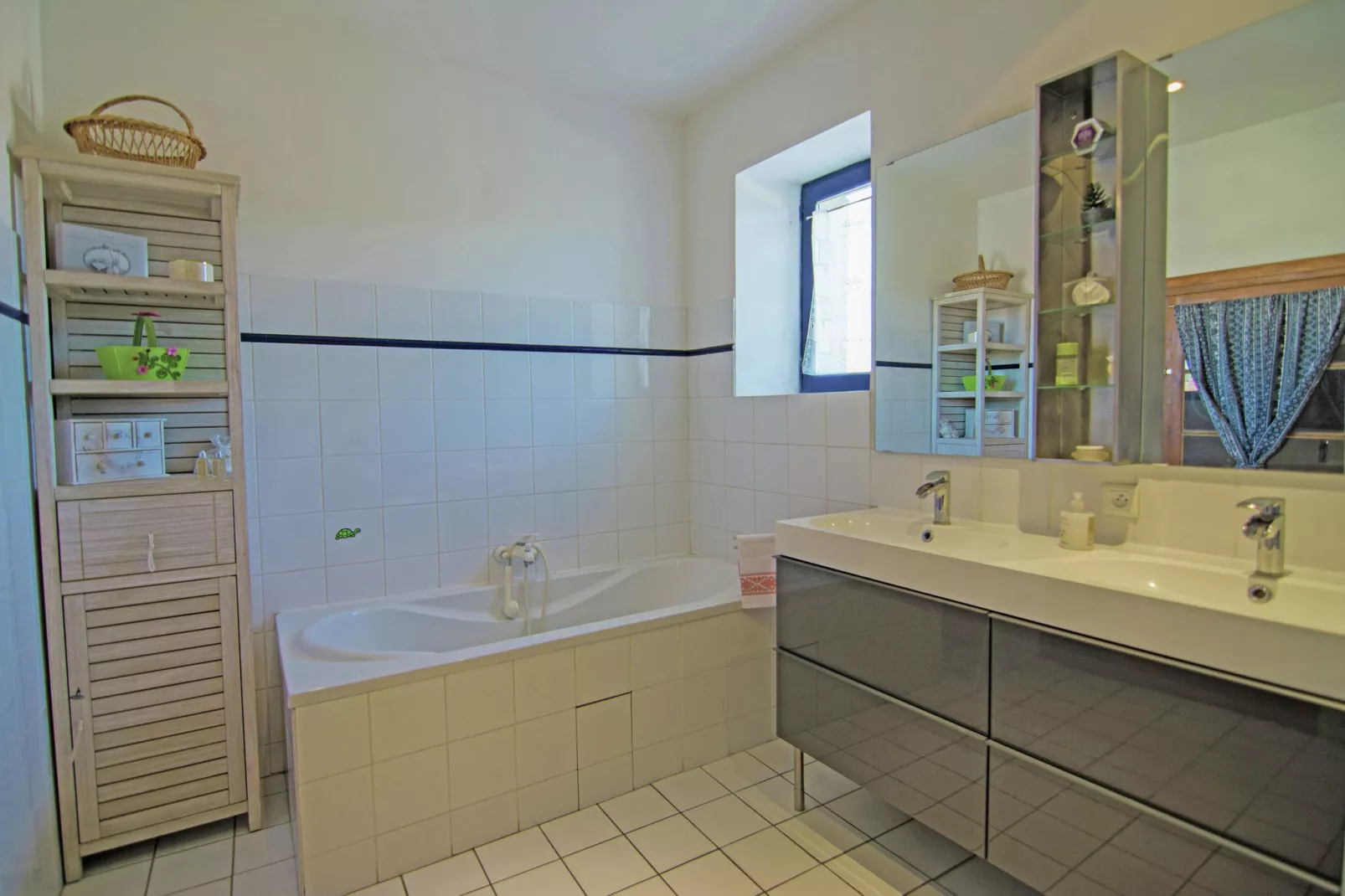 Maison de vacances - FOURNES-Bathroom