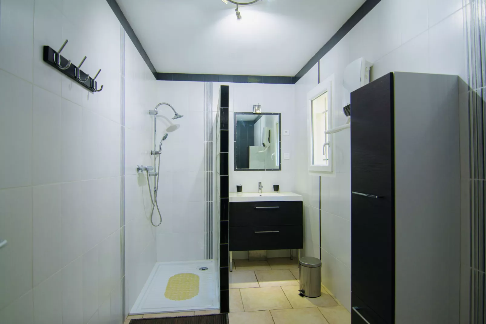 Maison de vacances - LÉDENON-Badezimmer