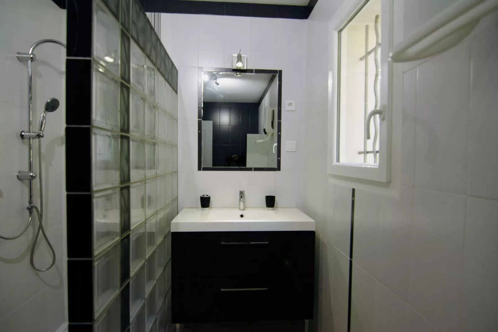 Maison de vacances - LÉDENON-Badezimmer